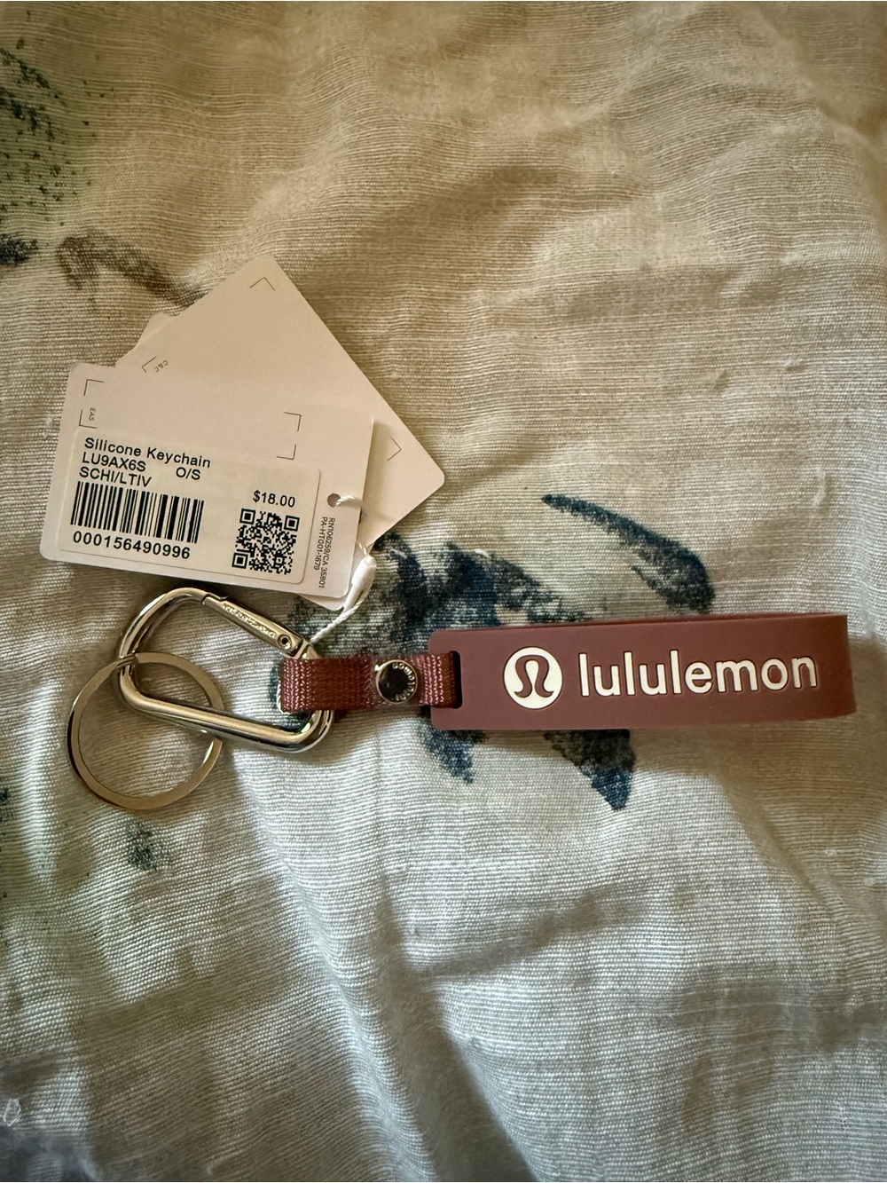 Lululemon Silicone Keychain Spiced Chai/Light Ivory